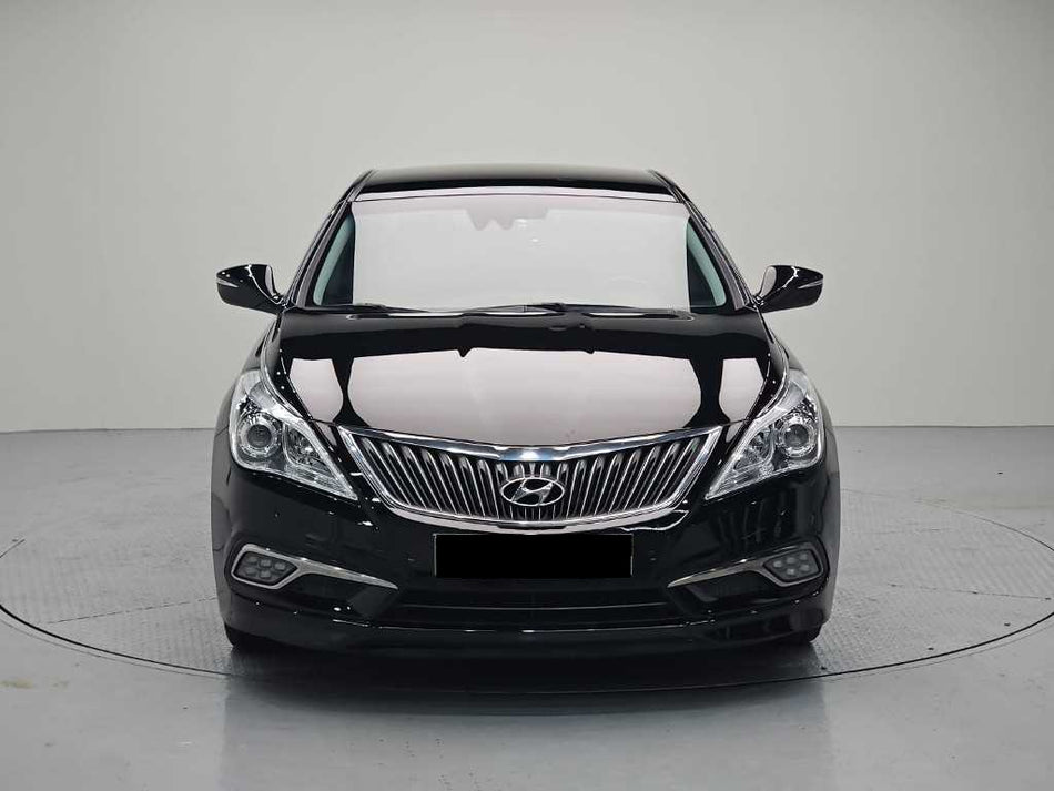 Hyundai Grandeur — photo 02