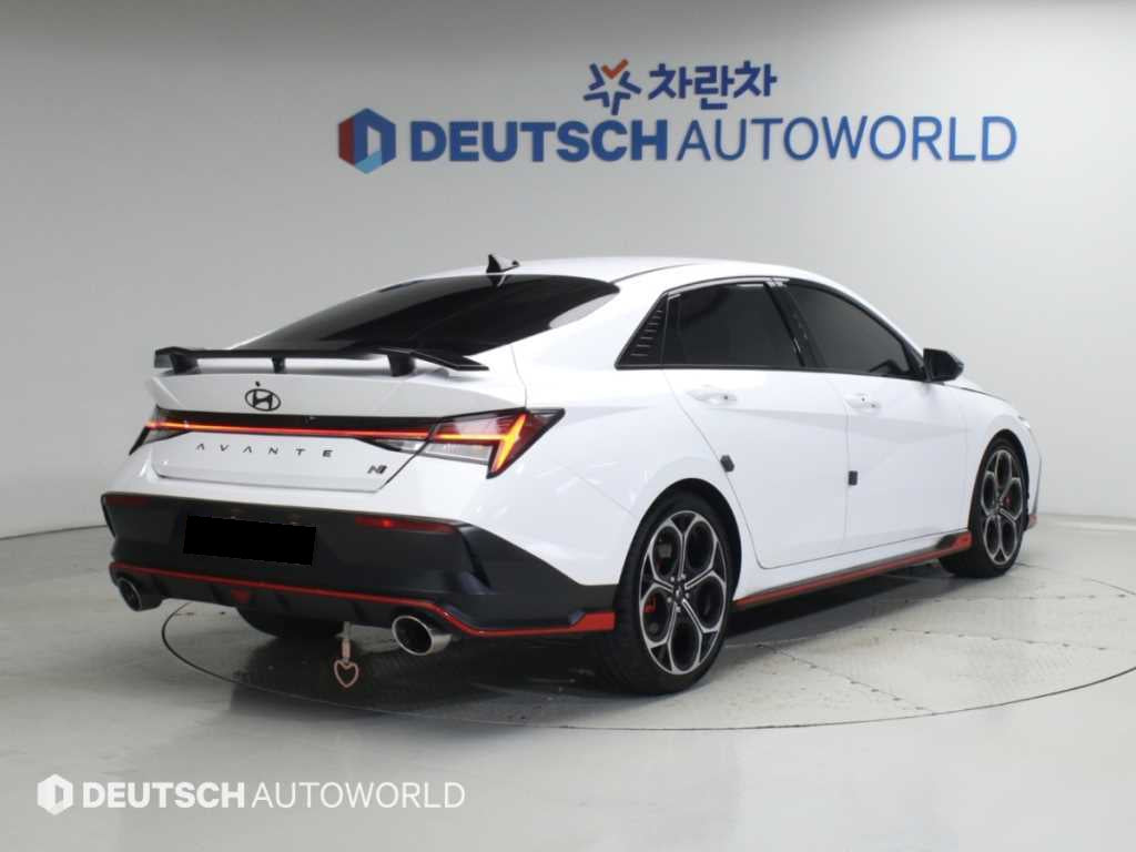 Hyundai Avante — photo 02