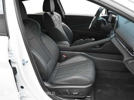 Hyundai Avante — photo 10