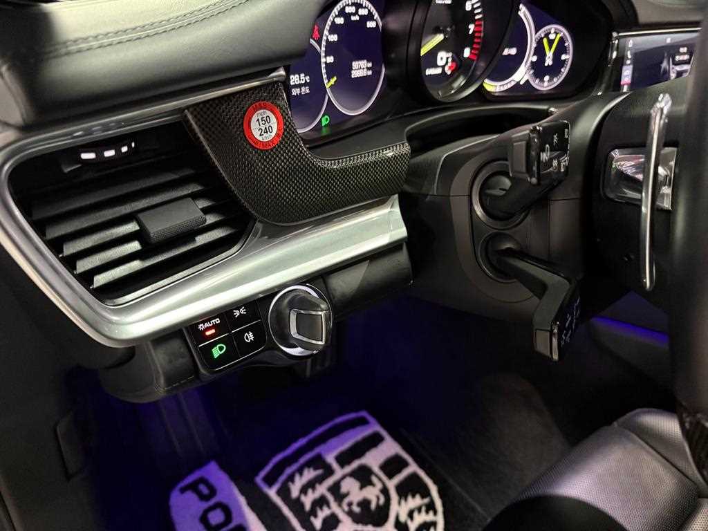 Porsche Panamera — photo 13