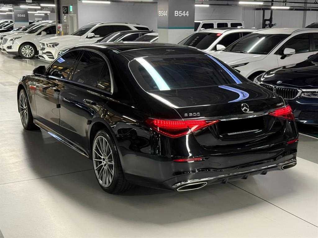 Mercedes-Benz S-Class — photo 06