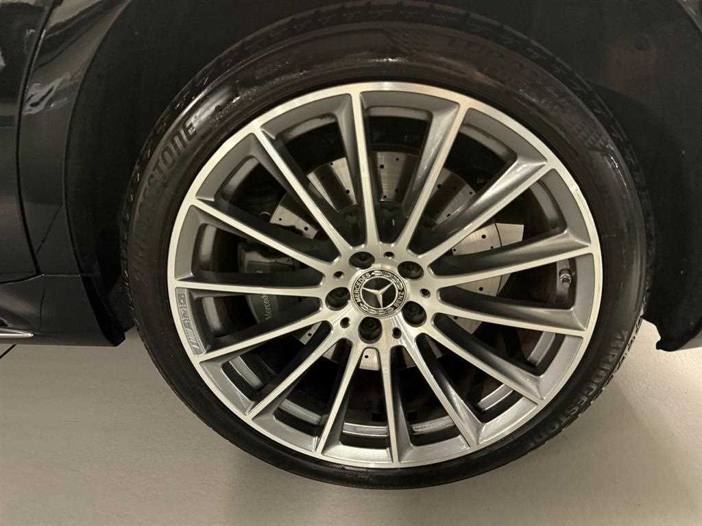 Mercedes-Benz S-Class — photo 20