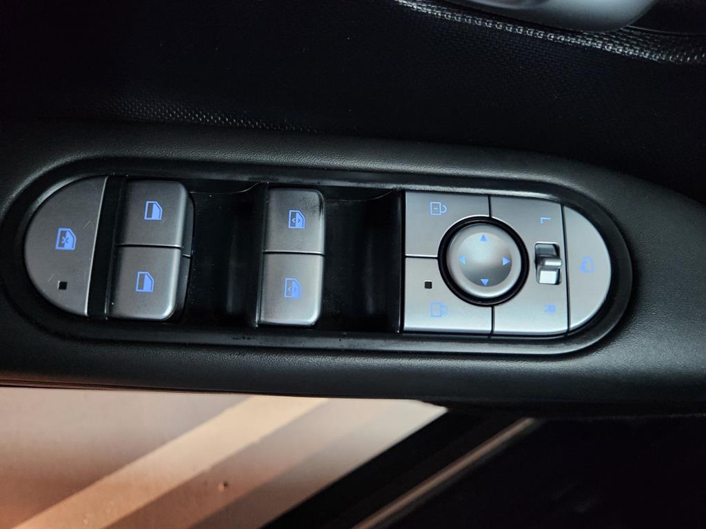 Hyundai Ioniq5 — photo 17