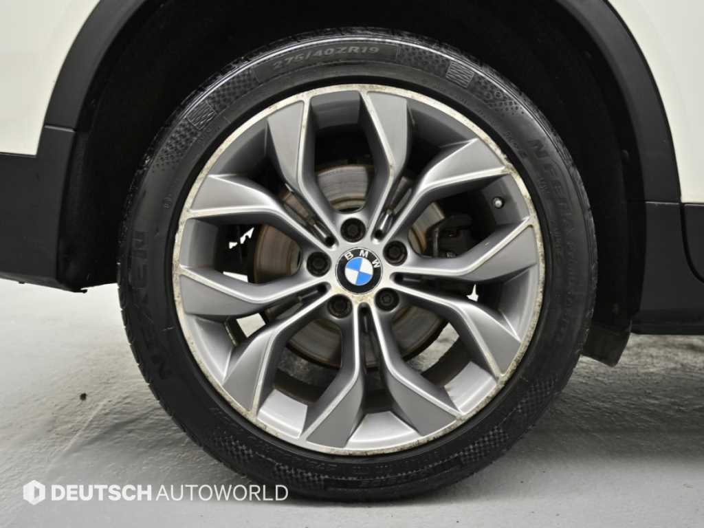 BMW X4 — photo 05