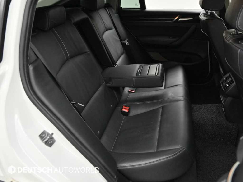 BMW X4 — photo 12