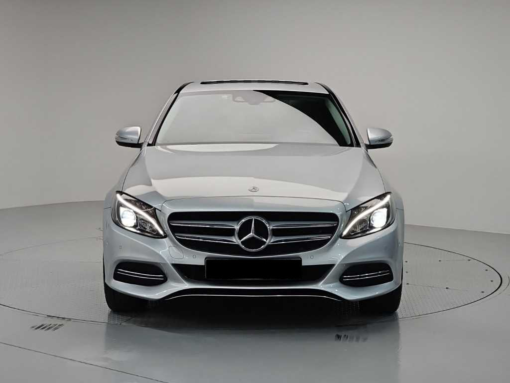 Mercedes-Benz C-Class — photo 02