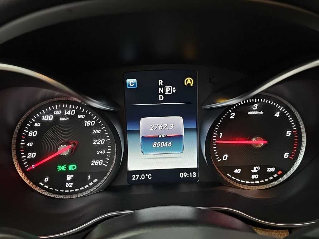Mercedes-Benz C-Class — photo 06