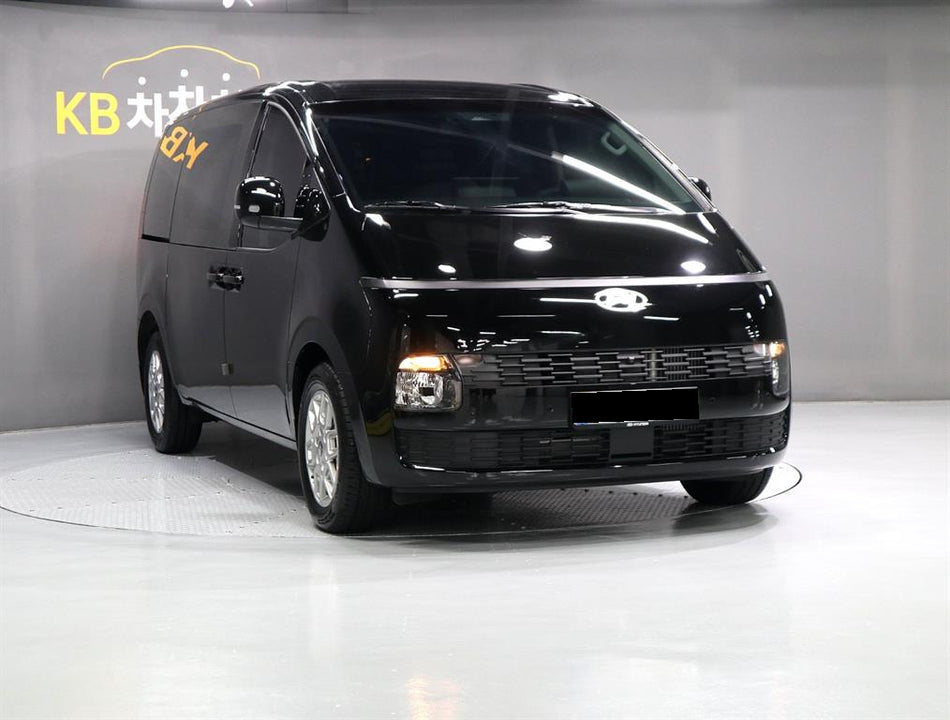 Hyundai Staria — photo 02