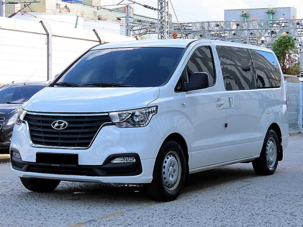 Hyundai Starex — photo 02