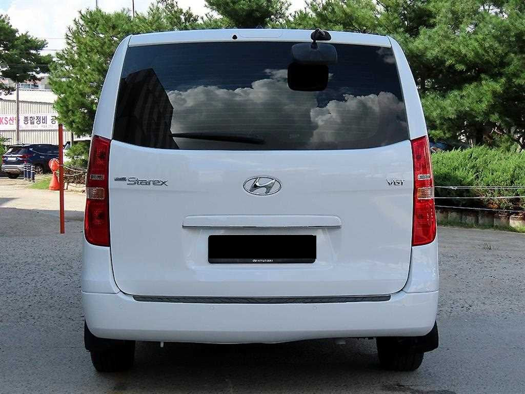 Hyundai Starex — photo 04