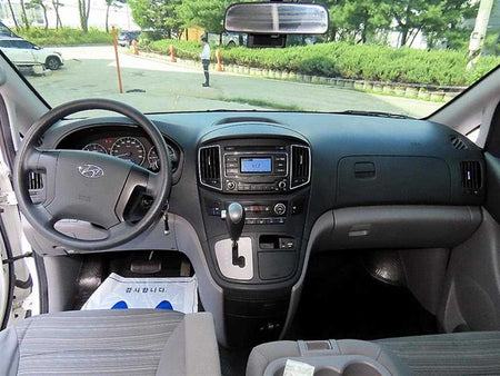 Hyundai Starex — photo 08