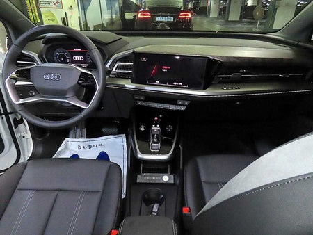 Audi Q4 e-tron — photo 10
