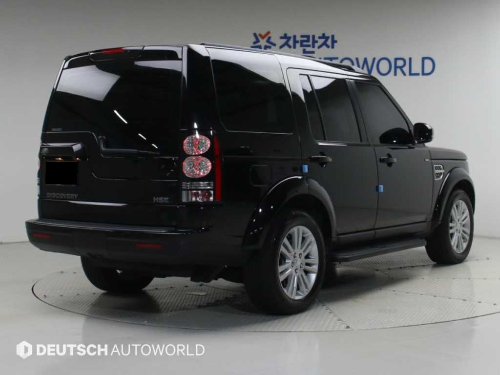 Land Rover Discovery — photo 02