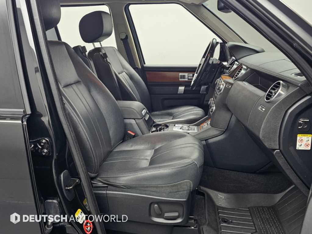 Land Rover Discovery — photo 10