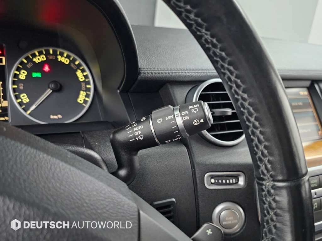 Land Rover Discovery — photo 17