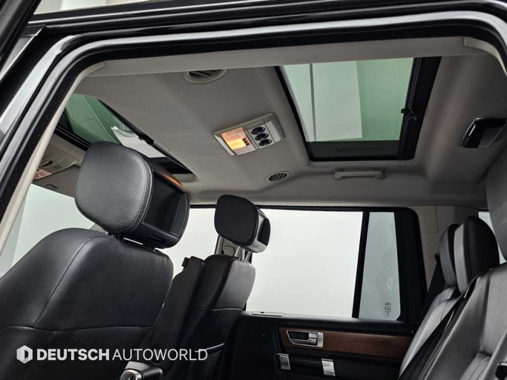 Land Rover Discovery — photo 18