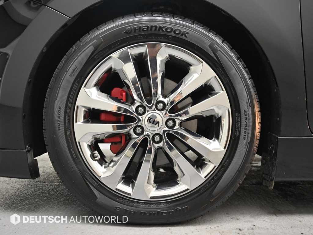 Kia Carnival — photo 05