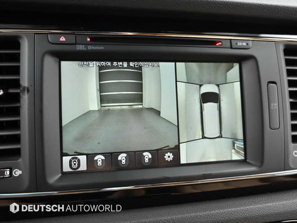 Kia Carnival — photo 15