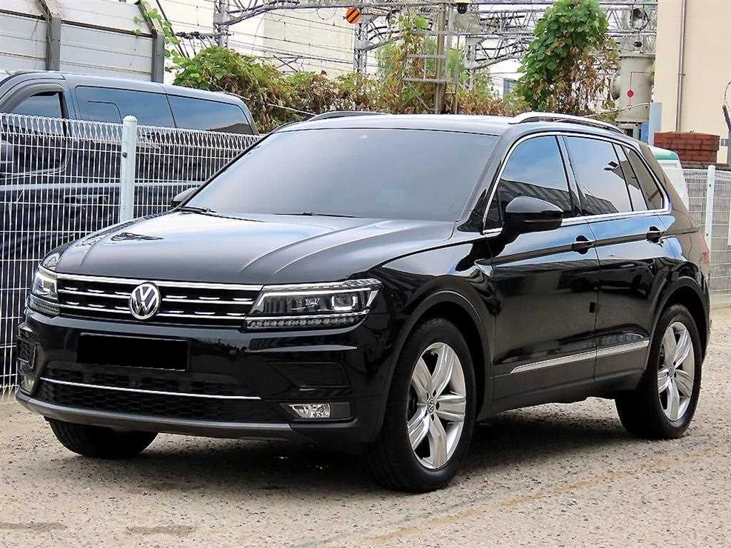 Volkswagen Tiguan — photo 02