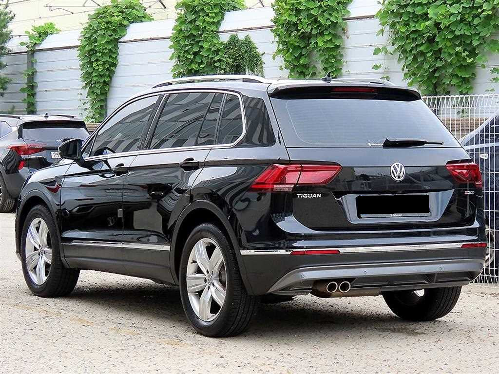 Volkswagen Tiguan — photo 03