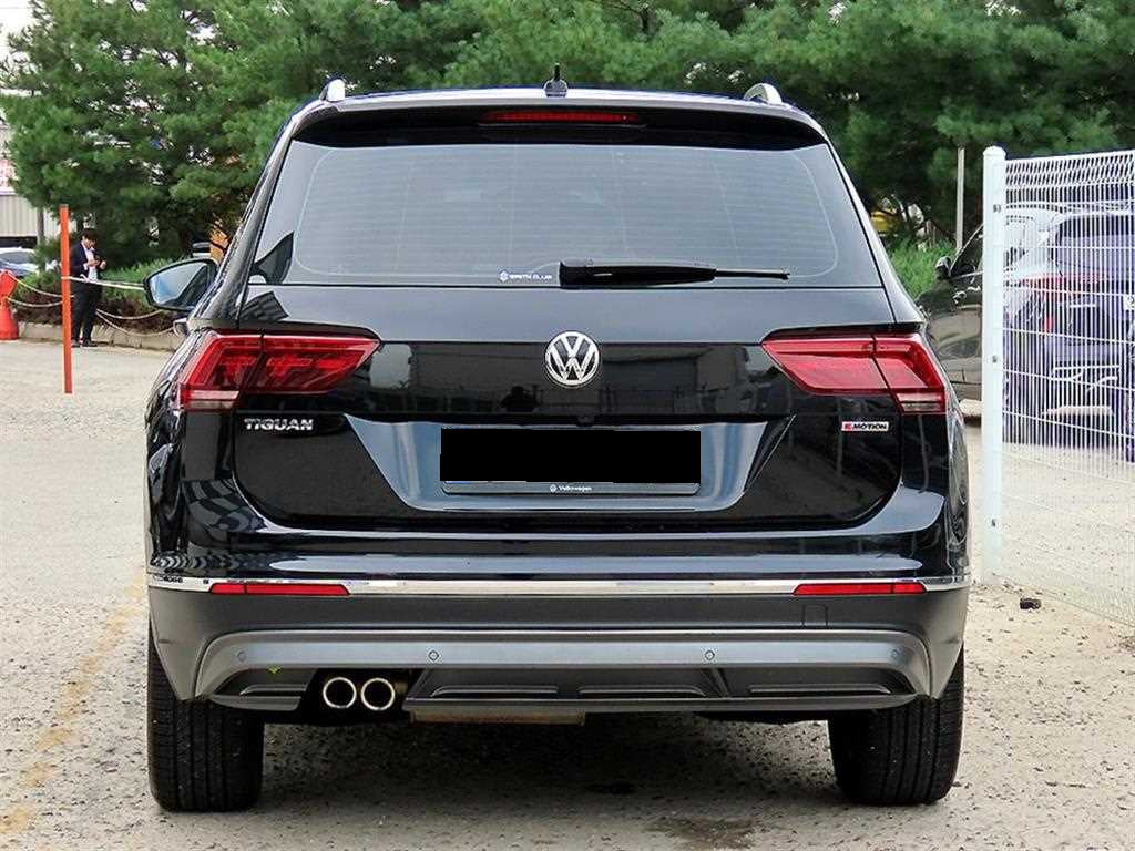 Volkswagen Tiguan — photo 04