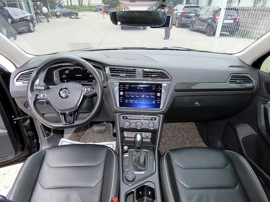 Volkswagen Tiguan — photo 07