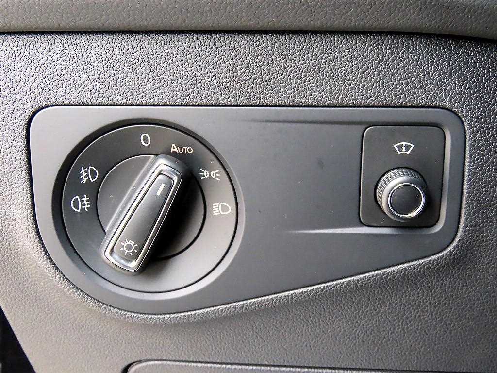 Volkswagen Tiguan — photo 13