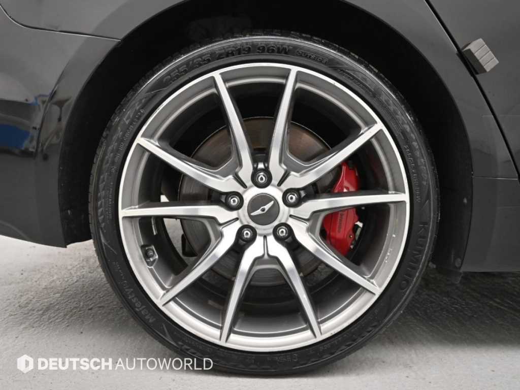 Genesis G70 — photo 05