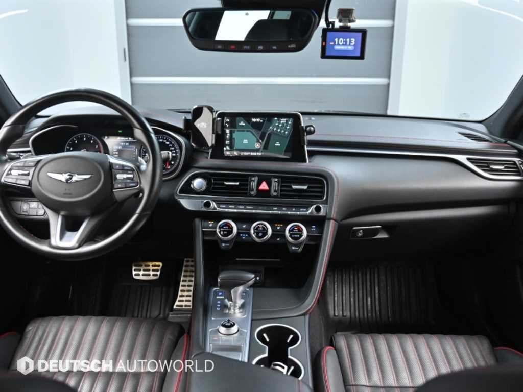 Genesis G70 — photo 07