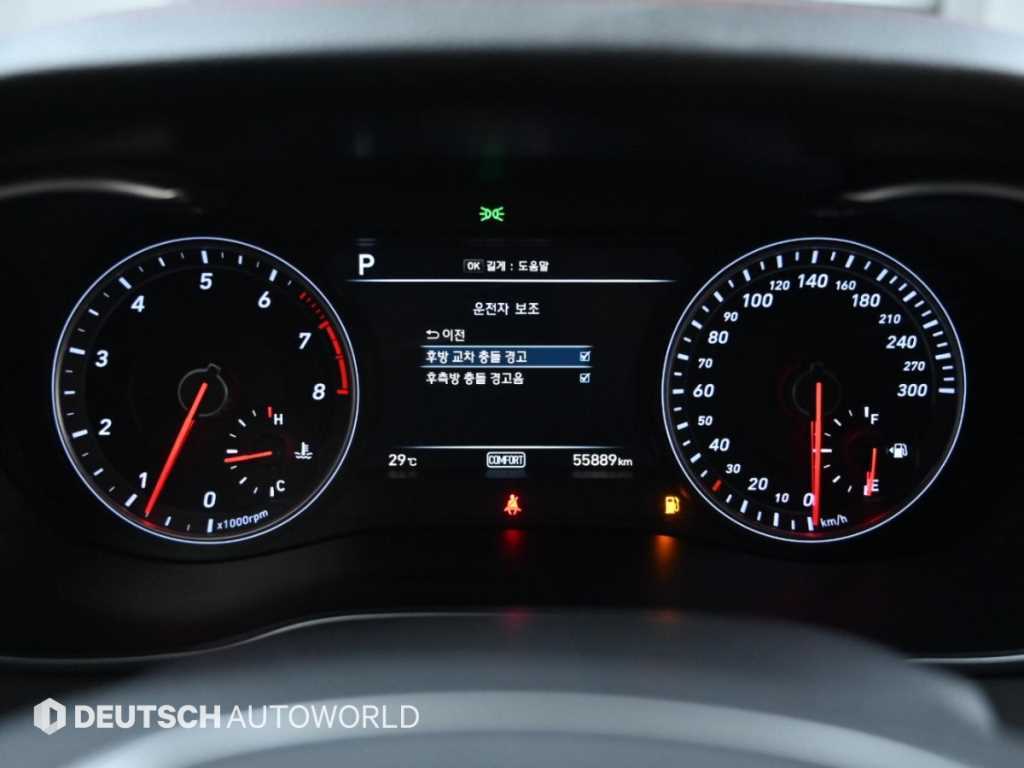 Genesis G70 — photo 08