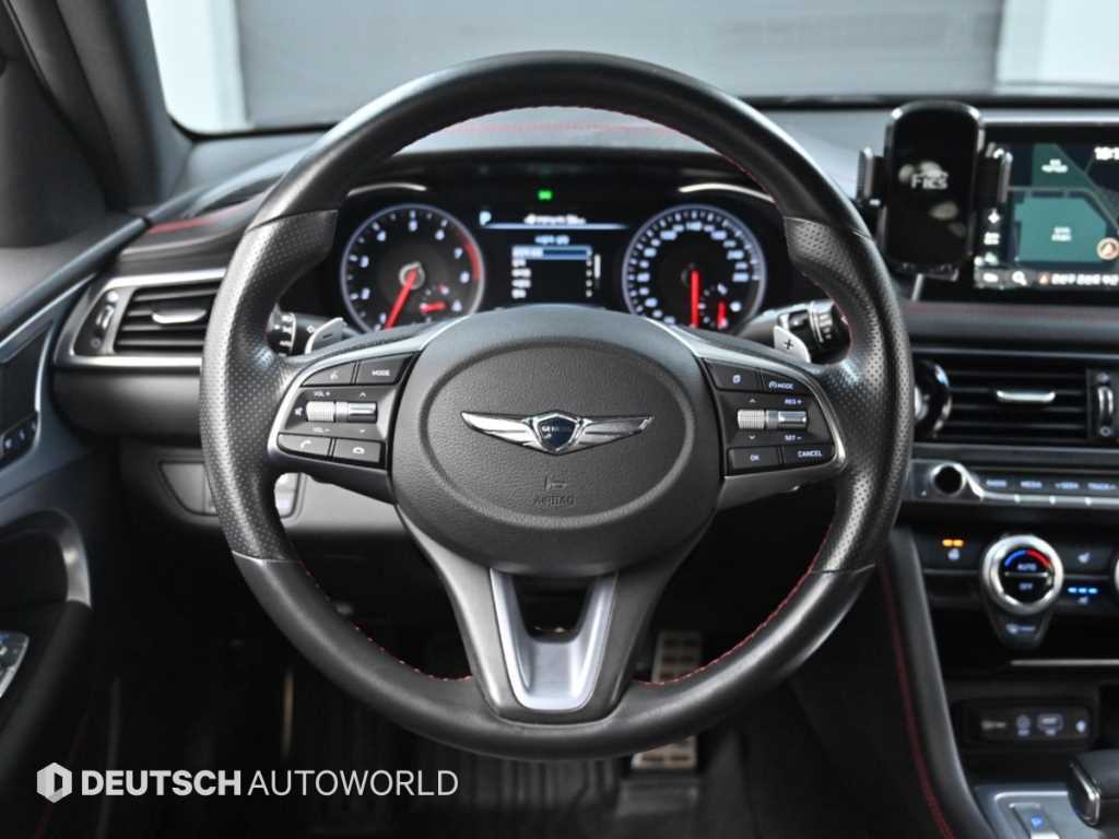 Genesis G70 — photo 13