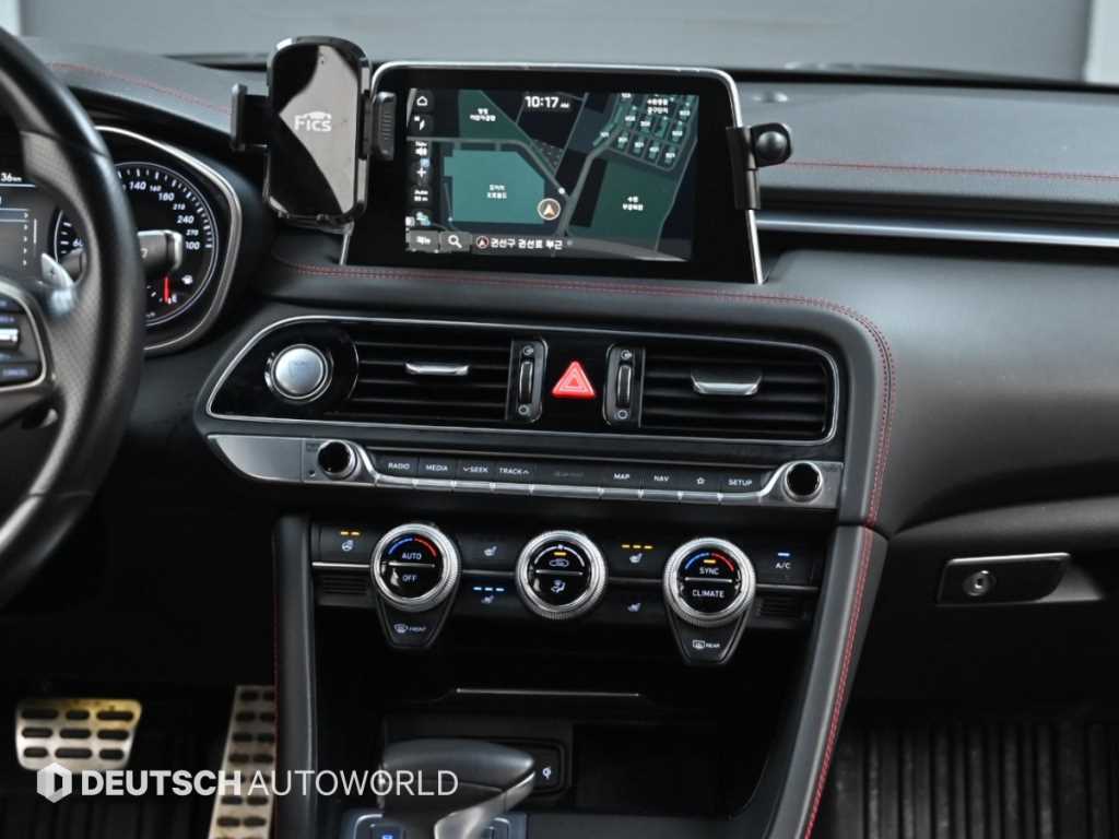 Genesis G70 — photo 14