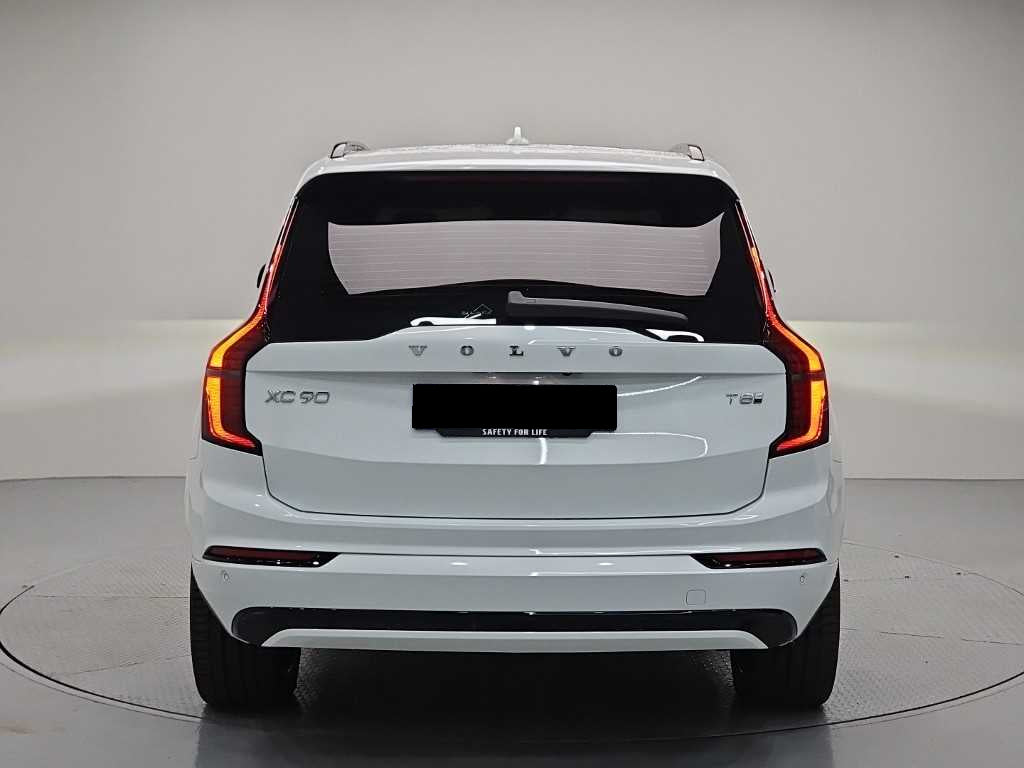 Volvo XC90 — photo 03