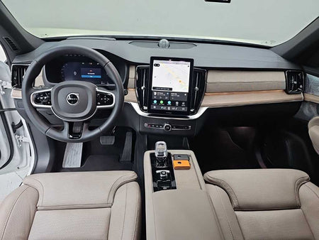 Volvo XC90 — photo 07