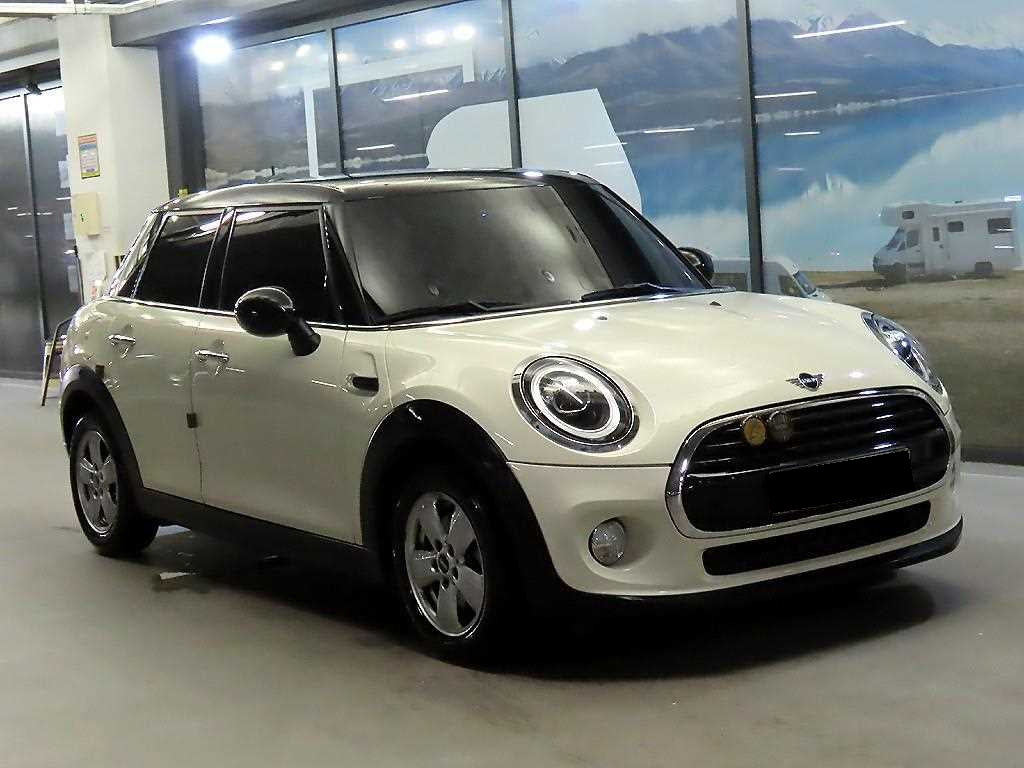 Mini Cooper — photo 01