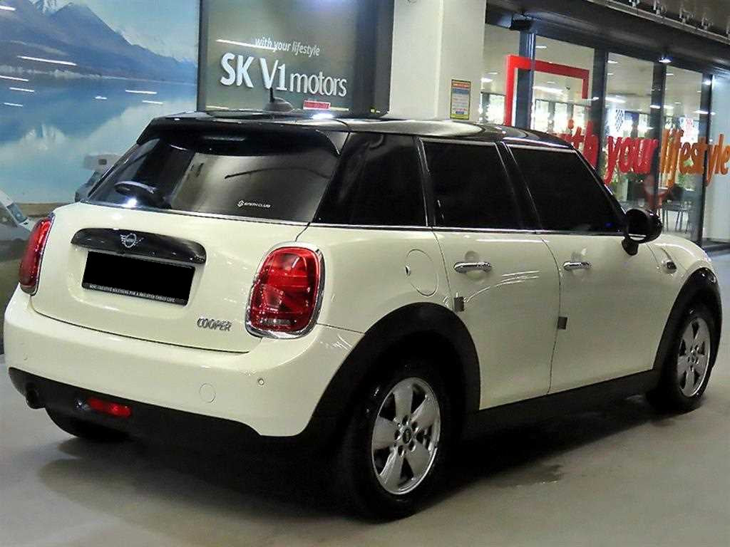 Mini Cooper — photo 04