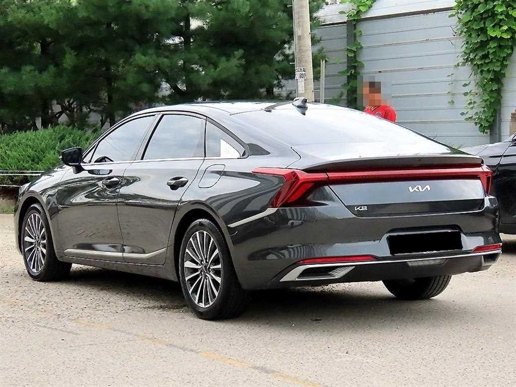 Kia K8 — photo 03