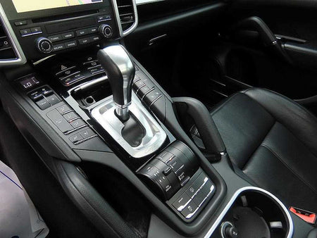 Porsche Cayenne — photo 10