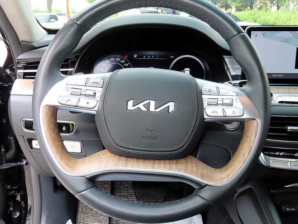 Kia K9 — photo 08