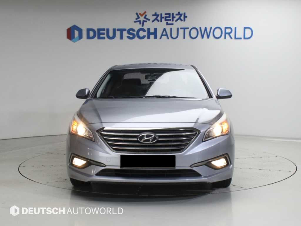 Hyundai Sonata — photo 03