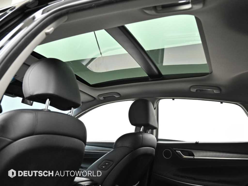 Hyundai Grandeur — photo 18