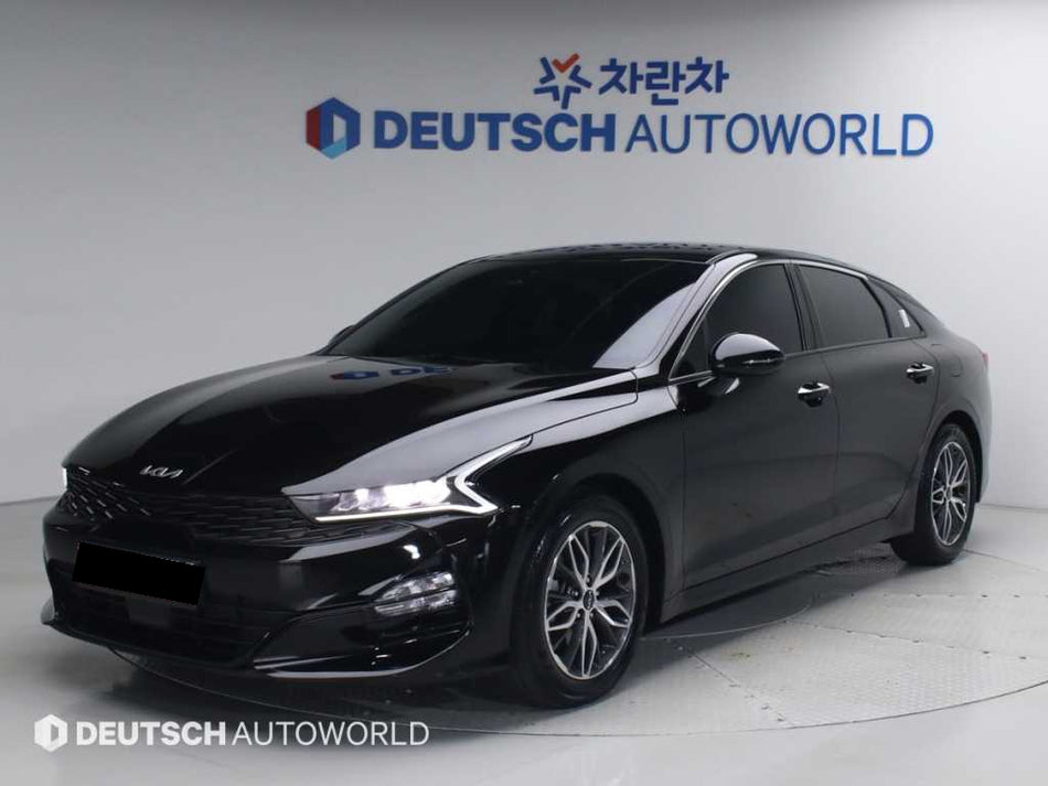 Kia K5 — photo 01