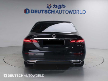 Mercedes-Benz E-Class — photo 04
