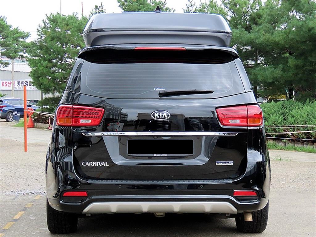 Kia Carnival — photo 04