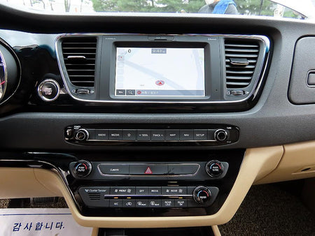 Kia Carnival — photo 12