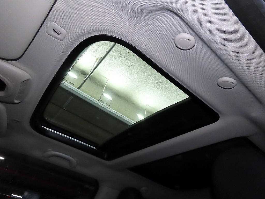 Mini Cooper — photo 16
