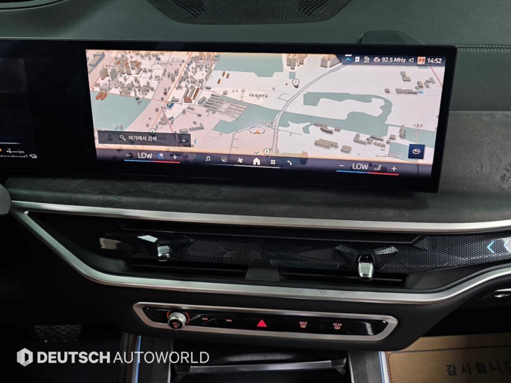 BMW X5 — photo 14