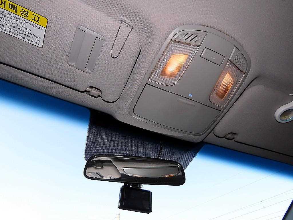 Hyundai Sonata — photo 16