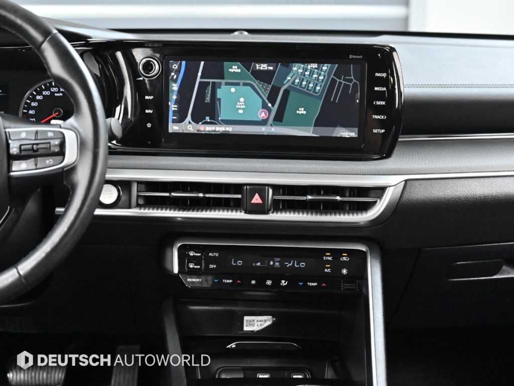 Kia K5 — photo 14