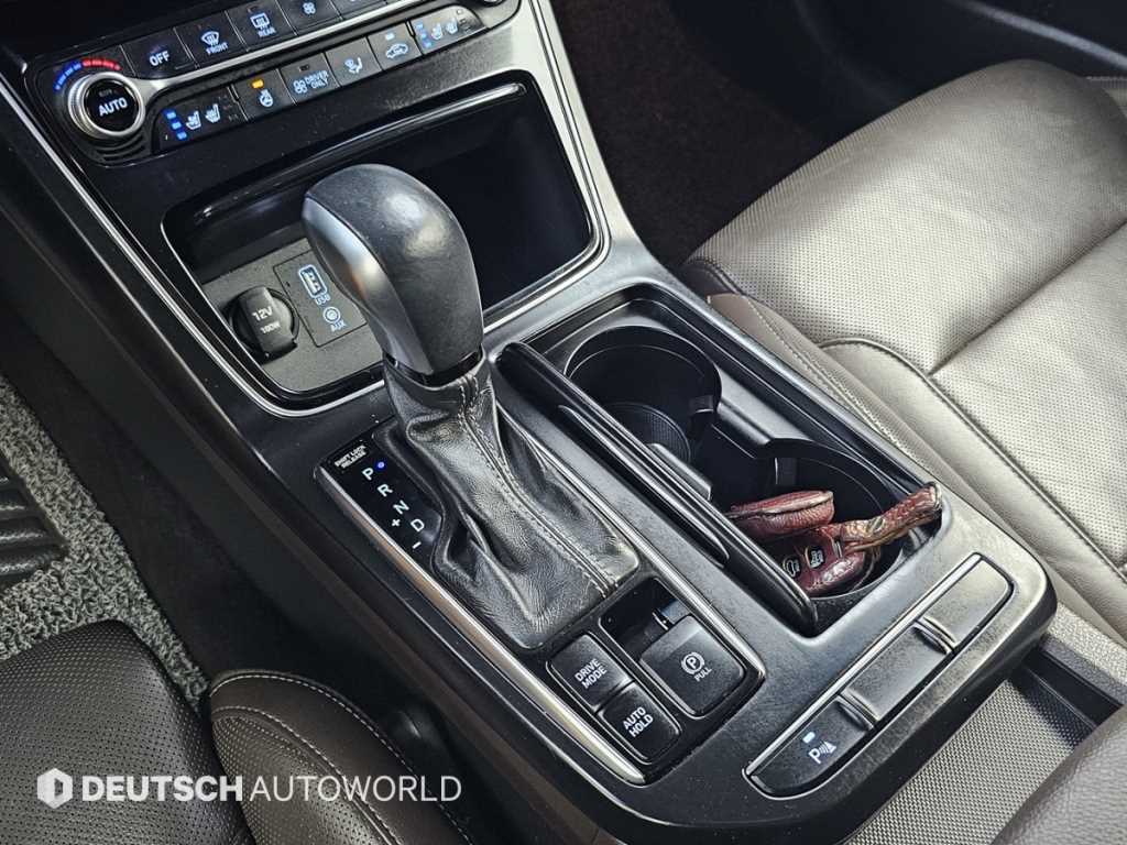 Hyundai Grandeur — photo 09